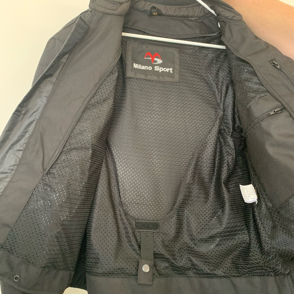 Motorcycle jacket - Picture 8 of 9